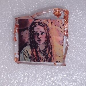 STRANGER THINGS 4 MAX MAYFIELD COPPER LEAF FLAKES PIN
